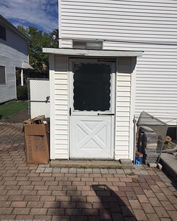 1st image of 16 Norwich St
