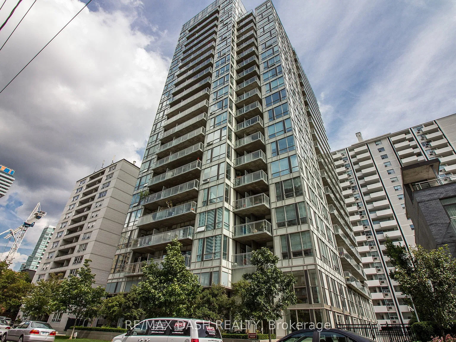 83 Redpath Ave — Photo 2