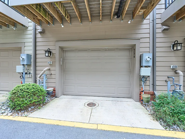 256 Bluemont Branch Ter SE — Photo 88