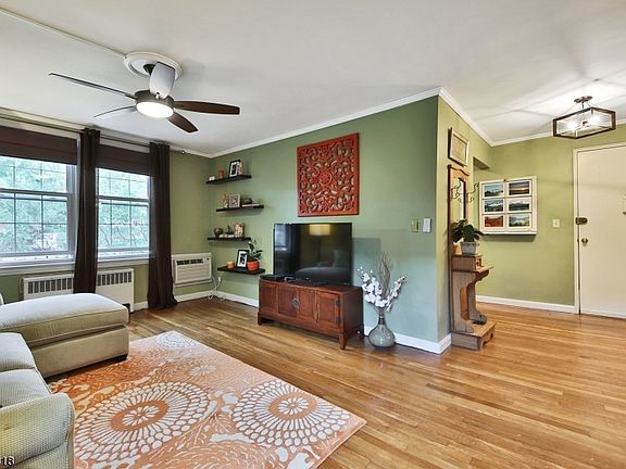 3rd image of 101 Gates Ave #C002a-21