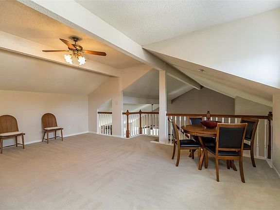 4th image of 3214 S Greenpark Dr