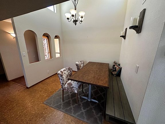 5th image of 13115 Terragon Pl NE