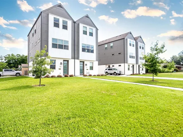 3515 S Hills Ave, Fort Worth, TX 76109