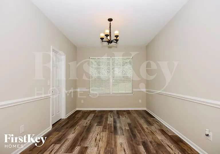 105 Meandering Way Ln — Photo 4
