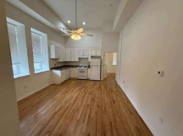 135 Broadway Ave #101, Clementon, NJ 08021