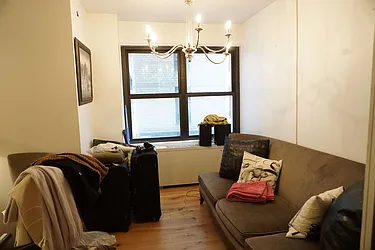 Rented by Manhattan Apartment Organization