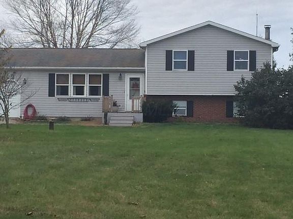 2nd image of 4683 Logan Thornville Rd NE