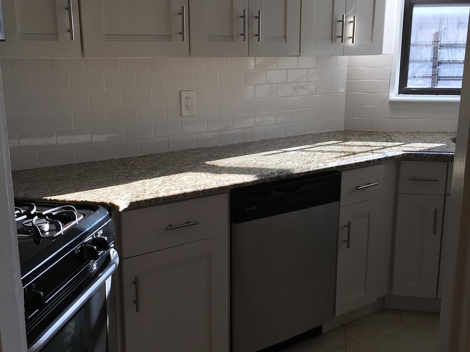 1st image of 8205 134th St