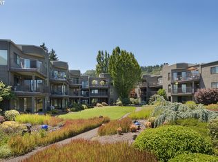 5630 SW Riverside Ln APT 6, Portland, OR 97239