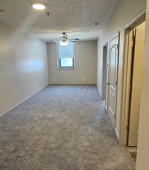 Come Home to Peterson Square Apartments — Photo 40