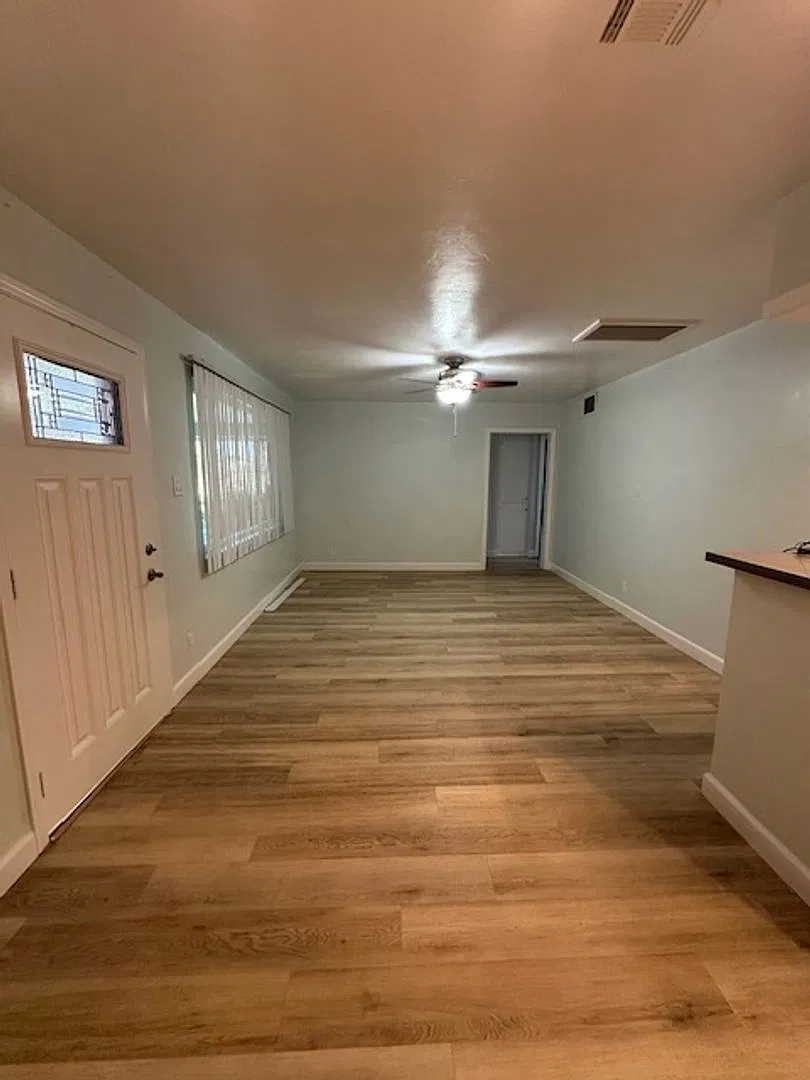 Hartford Apartments — Photo 3