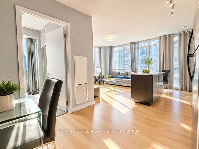 65 Bremner Blvd #3205 — Photo 4