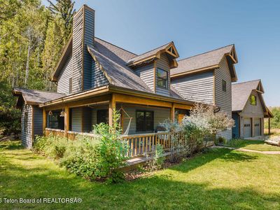7650 S Porcupine Creek Rd, Jackson, WY, 83001