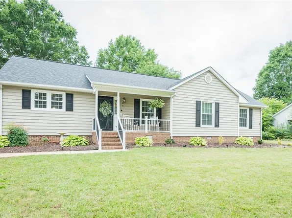 2120 Northcrest Dr, Elon, NC 27244