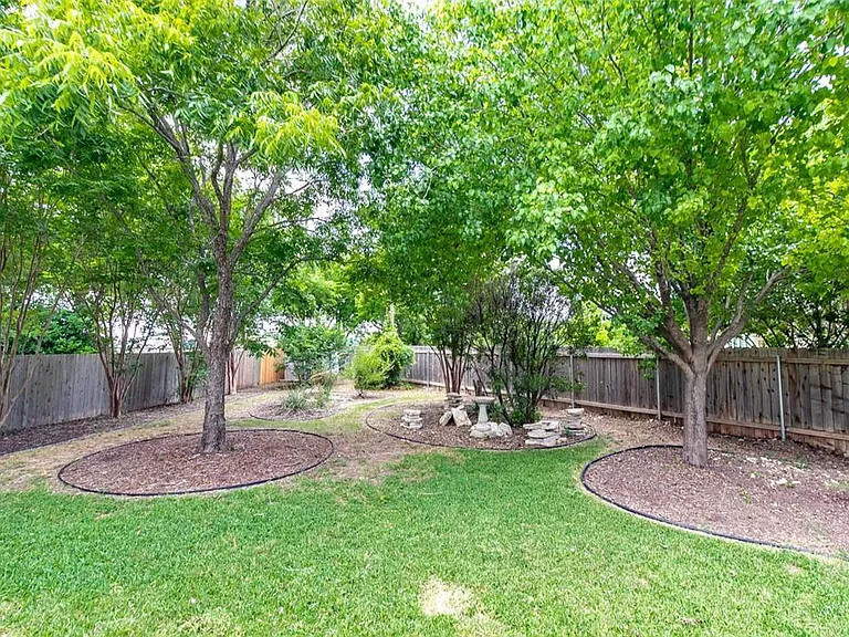 1706 Chino Cv — Photo 24