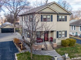 2552 Indiana Ave, Lansing, IL 60438