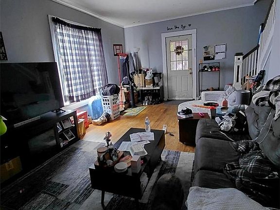 3rd image of 26 Rochester St