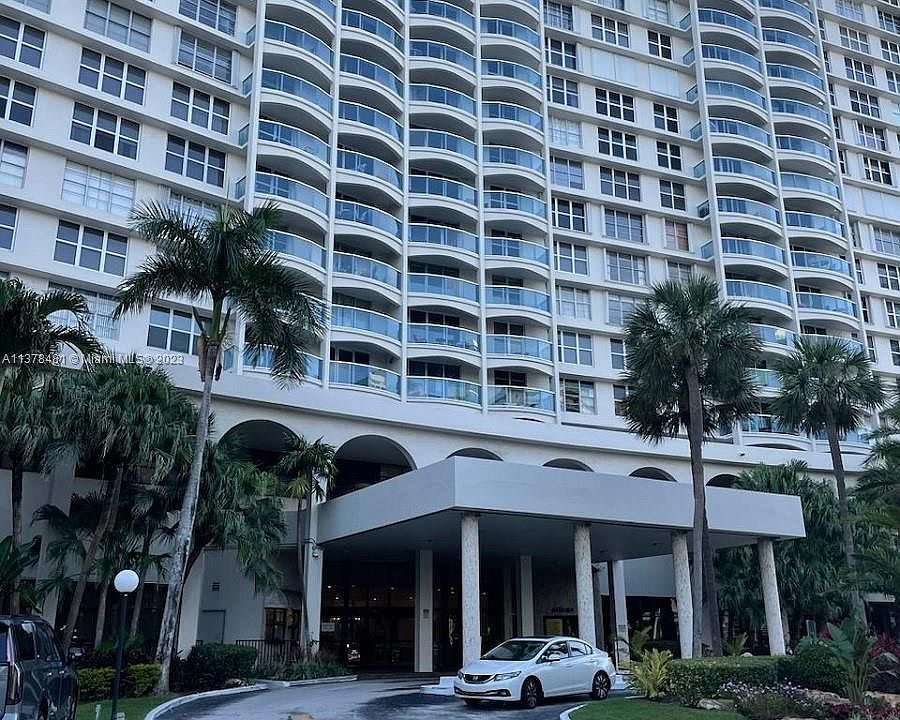 3800 S Ocean Dr APT 1704, Hollywood, FL 33019 | MLS #A11378481 | Zillow