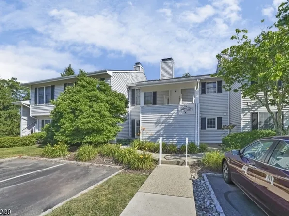 117 Mockingbird Ct, Readington Twp., NJ 08887