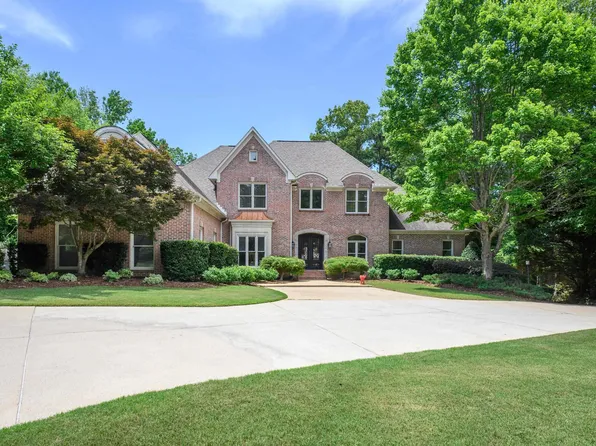 8237 Castlehill Rd, Birmingham, AL 35242