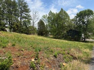 1814 Hardy Rd #2, Vinton, VA 24179