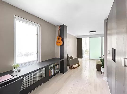 1st image of 105 W 13th St APT 5A