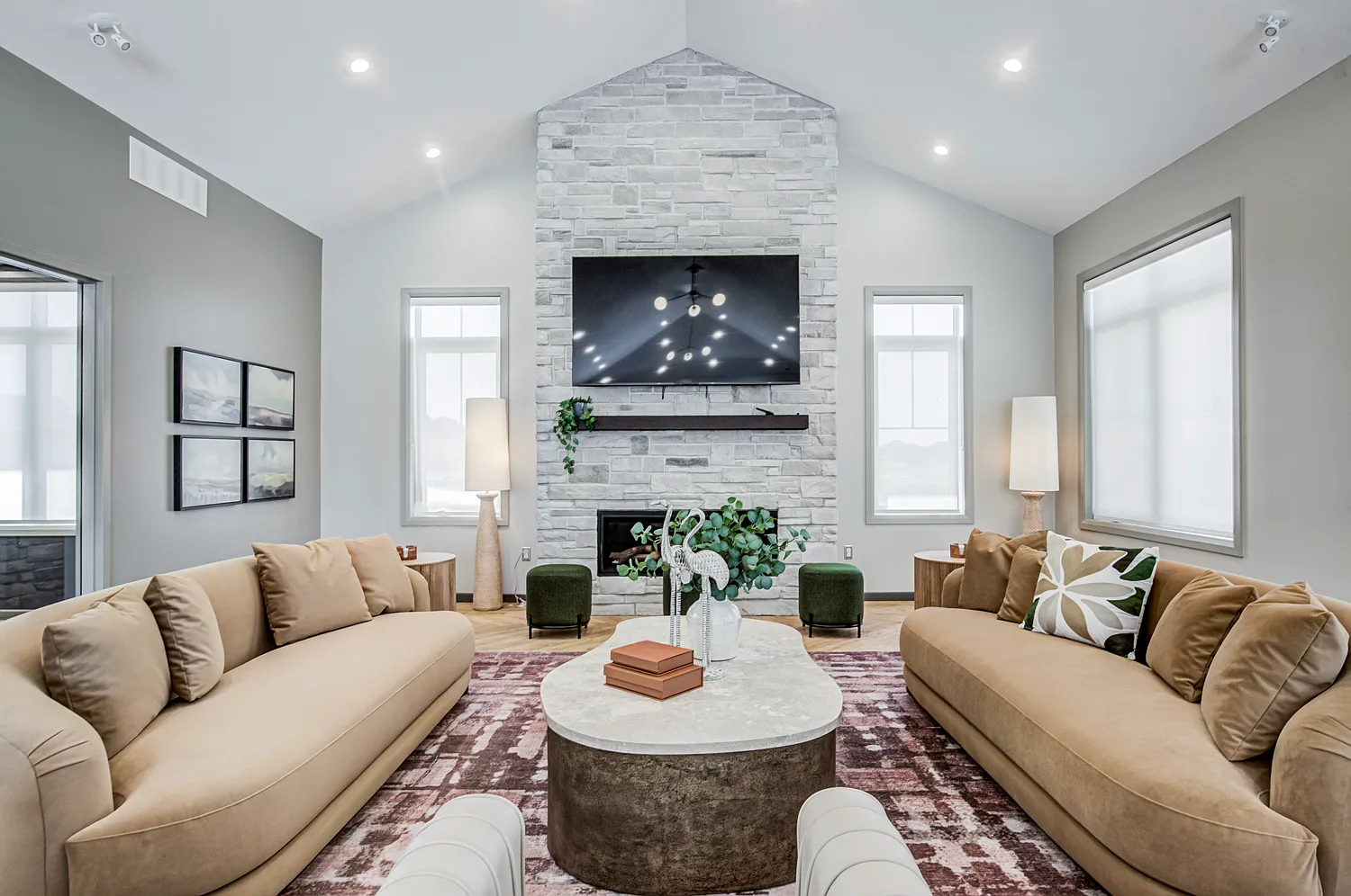 Lora Apartments — Photo 4
