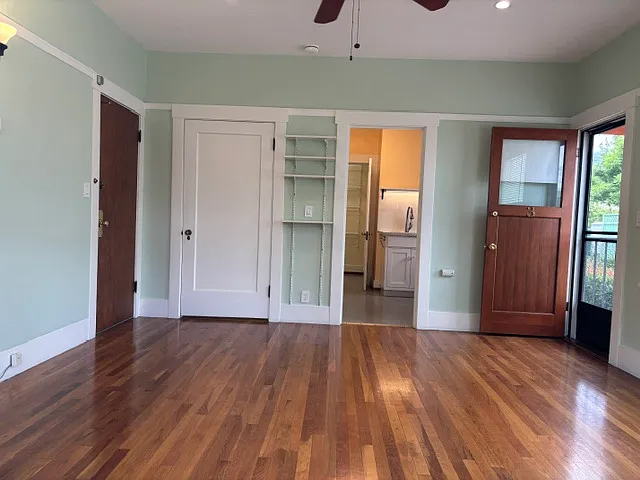 Building Photo - 98 S 20th St #3