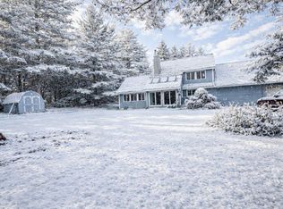 10905 Breezy Lawn Rd, Spring Grove, IL 60081