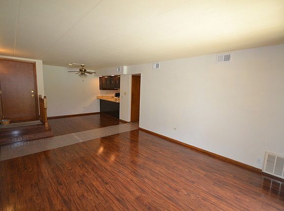 2nd image of 9450 Greenbriar Dr APT 2A3