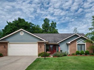 16131 Mill Race Dr, Huntertown, IN 46748