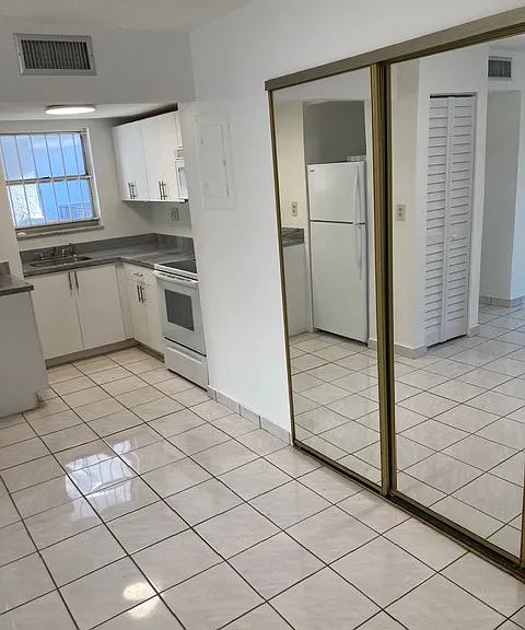 210 Fontainebleau Blvd #306 — Photo 13