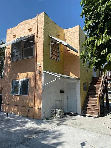 325 N L St #2 Photo 1