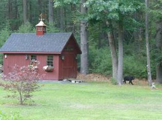 18 Archie Ln, Granby, CT 06035