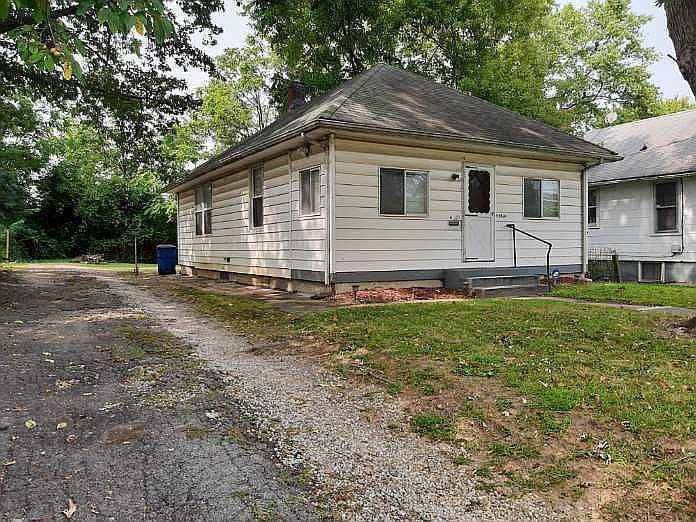 2nd image of 5651 Janet Ave