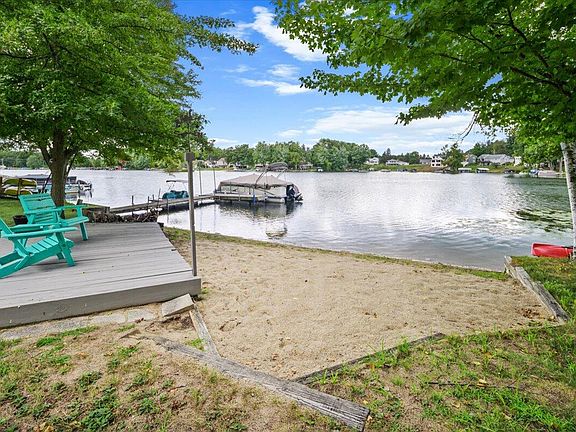 2nd image of 11265 Westlawn Dr