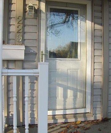2nd image of 229 Van Buren Ave