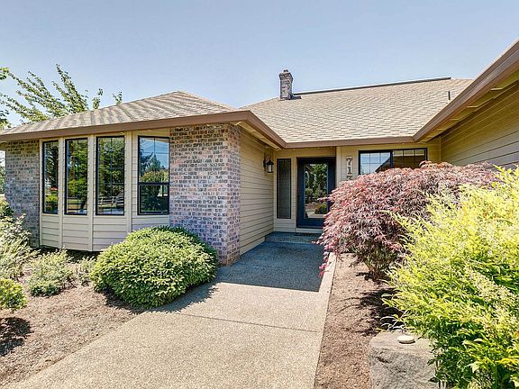 7135 SW Straughan Rd Hillsboro-large-003-7135 SW Straughan Road003-1500x1000-72dpi