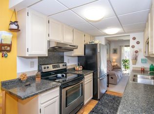 5589 E Oberlin Cir NE, Fridley, MN 55432
