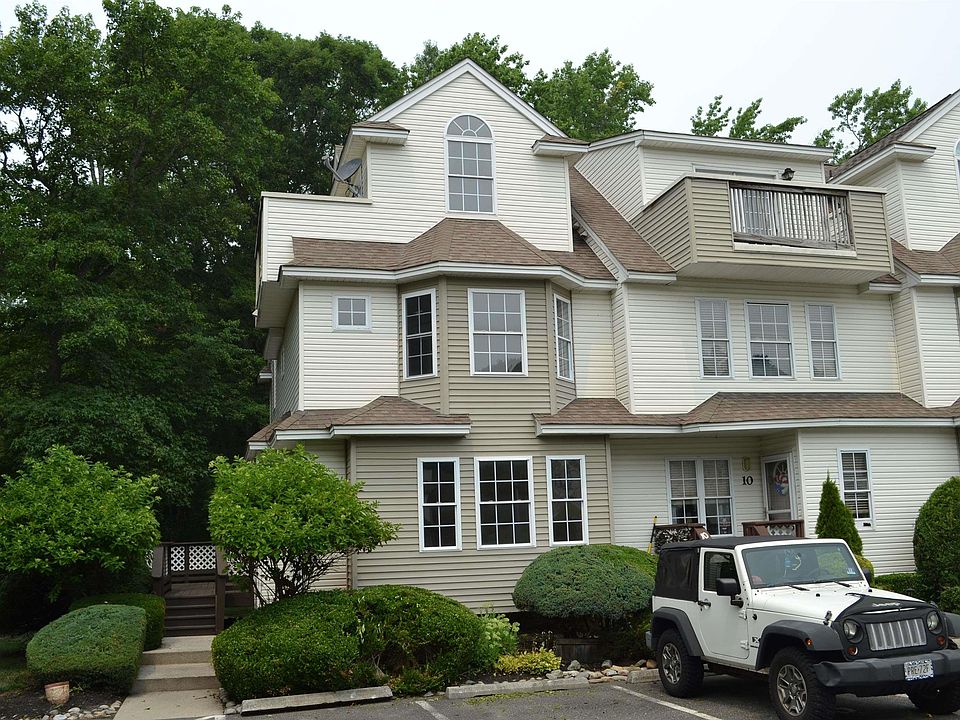 1st image of 9 Courtland Ct