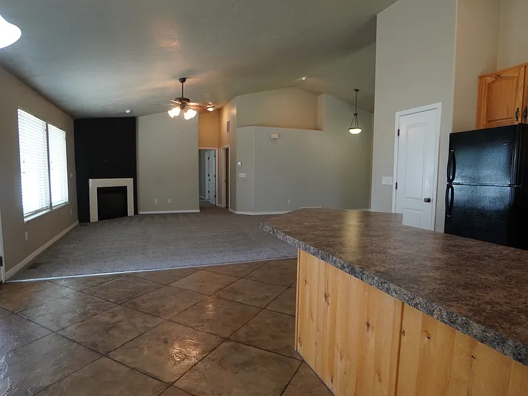 4161 Liberty Ave — Photo 11