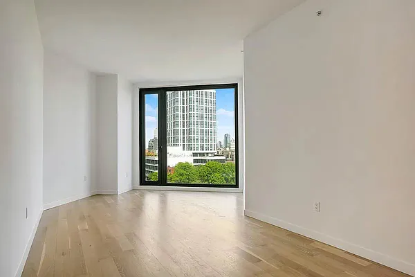 Rented by EXR | media 4