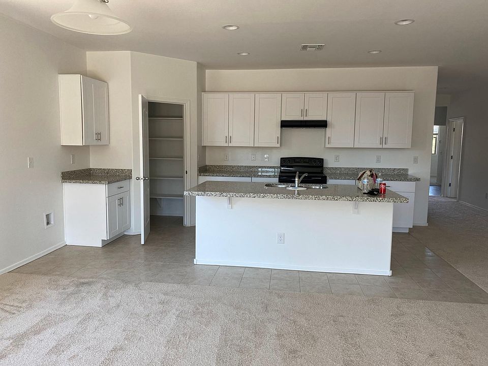 1st image of 1653 E Jardin Pl