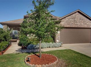 1116 New Meadow Dr, Azle, TX 76020