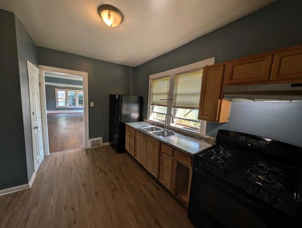 Affordable 3BR/1BA House — Photo 2