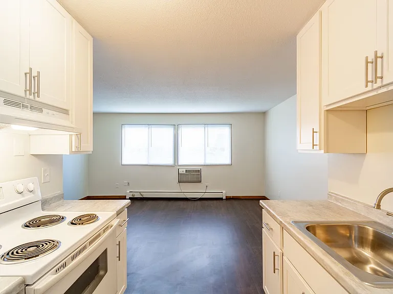 2300 Aldrich Ave S — Photo 16