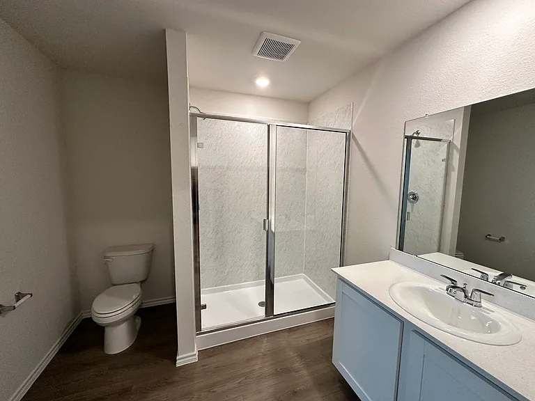 3520 Bridgeport Dr — Photo 12
