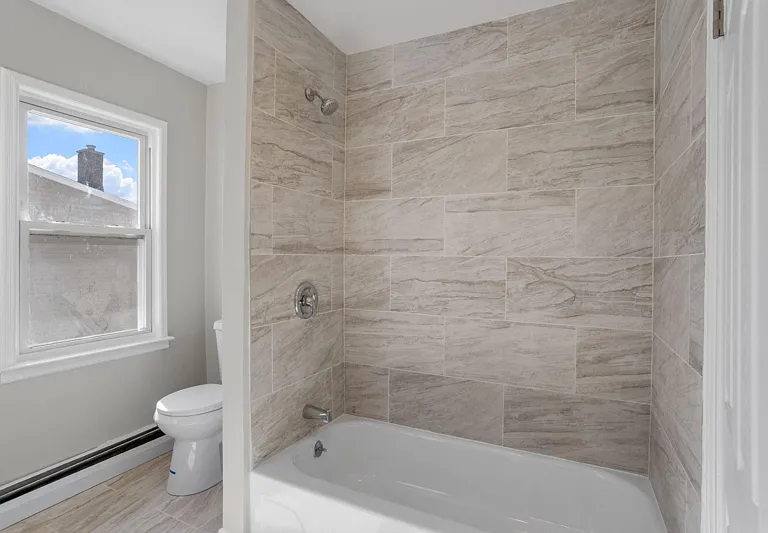 415 Wood St — Photo 6