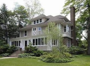 631 Washington Ave, Wilmette, IL