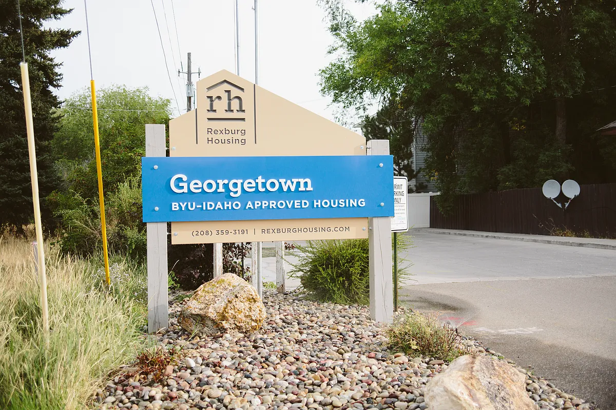 Photo 2 of 10 - Georgetown - Rexburg, ID Building Photo - Georgetown
